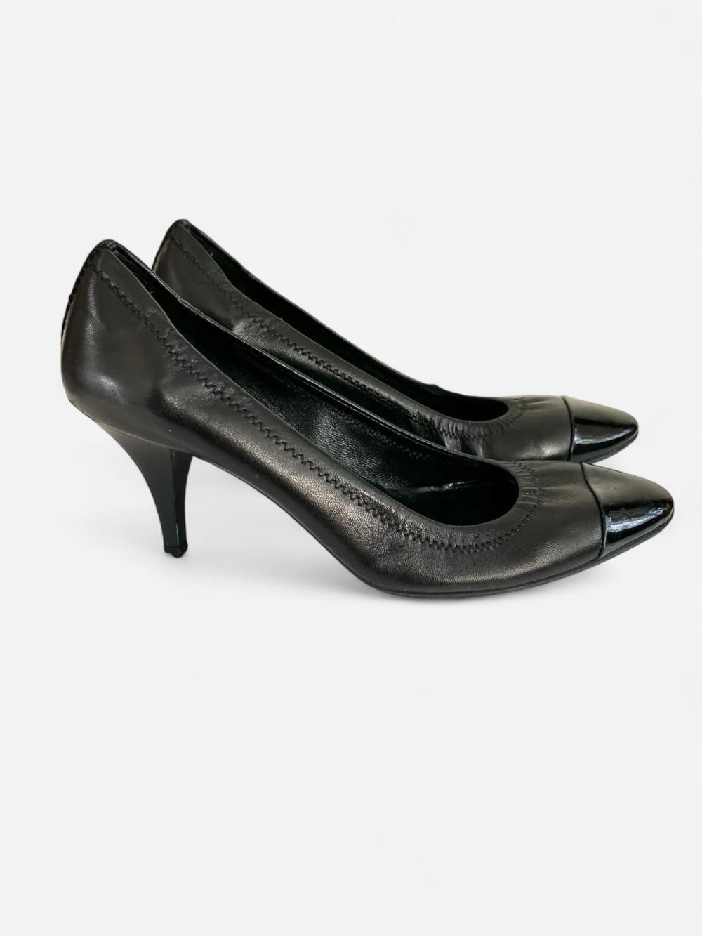 Prada 2000’s Vintage Black Pumps with Glossy Toe SZ 7.5